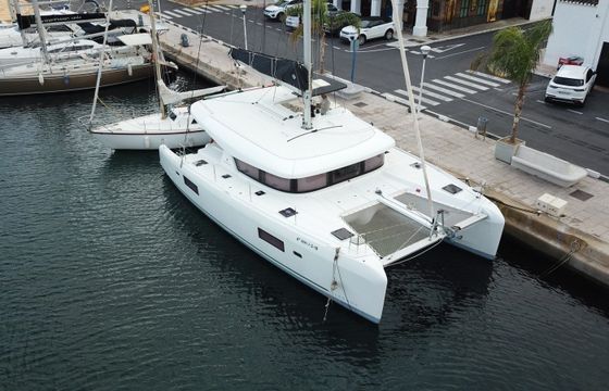 Lagoon 42 Mares