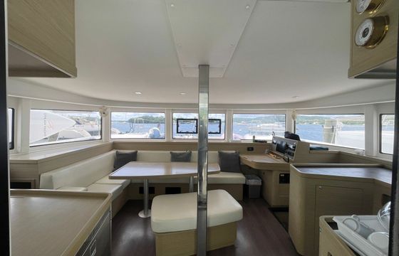 Lagoon 42 Bellatrix