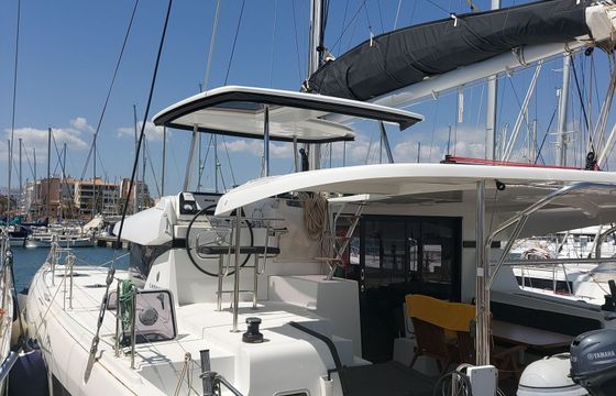 Lagoon 42 Moonlight