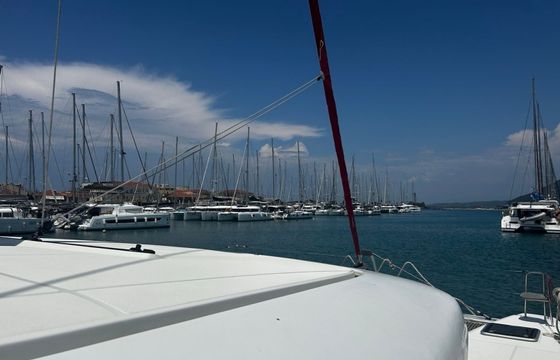 Lagoon 42 Sunsail 20