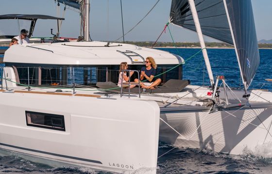 Lagoon 40 Keep Sailing 6