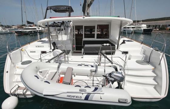 Lagoon 400 S2 Scirocco