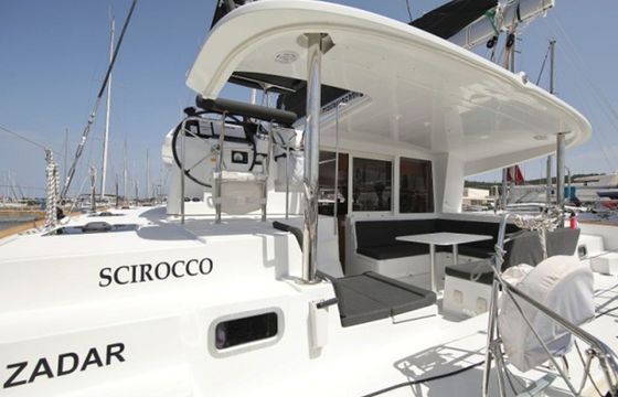 Lagoon 400 S2 Scirocco