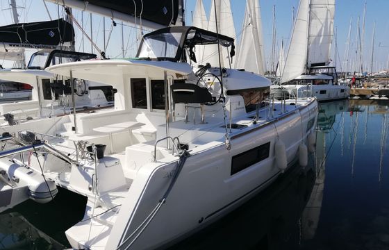 Lagoon 40 Blue Angel