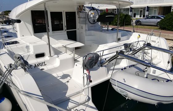 Lagoon 40 Blue Angel