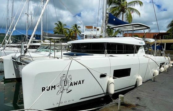 Lagoon 42 Rumaway