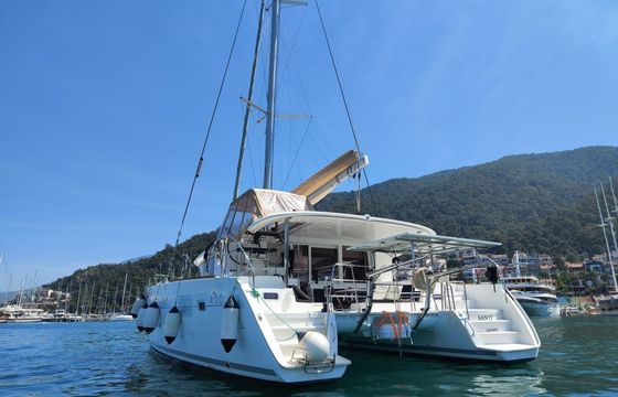 Lagoon 400 Santi