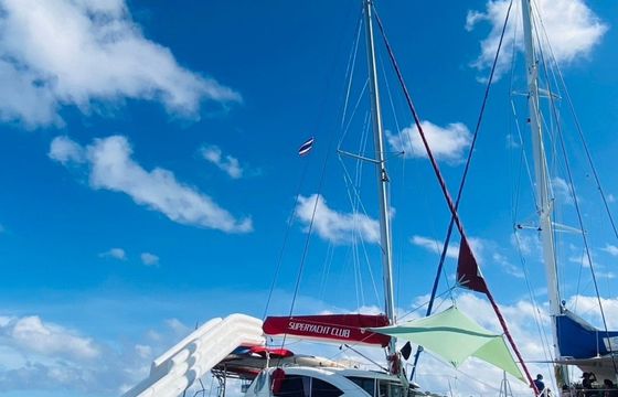 Lagoon 42 Super Y
