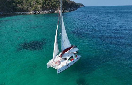 Lagoon 42 Super Y