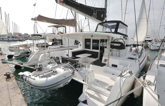 Lagoon 40 Tom & Jerry