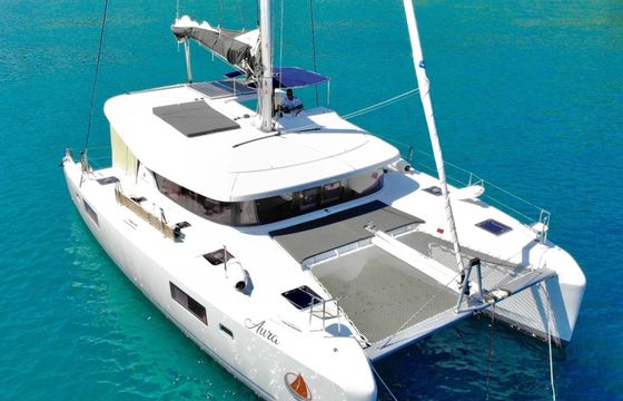 Lagoon 42 Aura