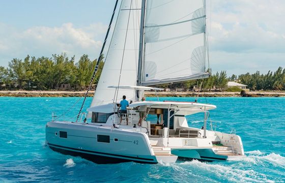 Lagoon 42 Luce Nera