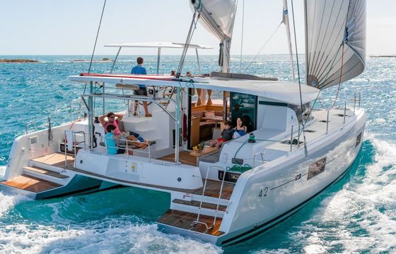 Lagoon 42 Luce Nera