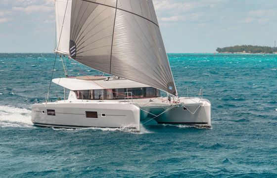 Lagoon 42 Luce Nera
