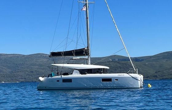 Lagoon 42 Luminor