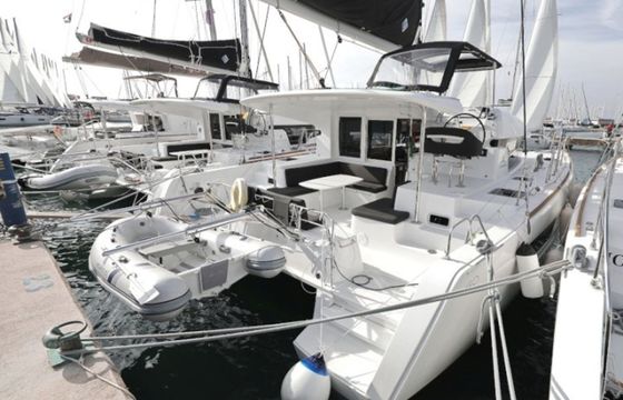 Lagoon 40 Mari