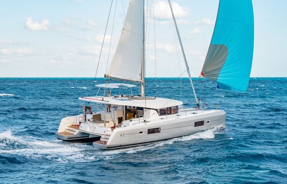 Lagoon 42 Caldera