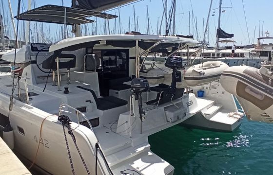 Lagoon 42 Nera