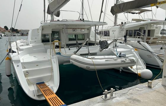 Lagoon 440 Manatee