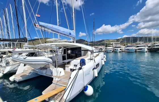 Lagoon 42 Knot On Duty