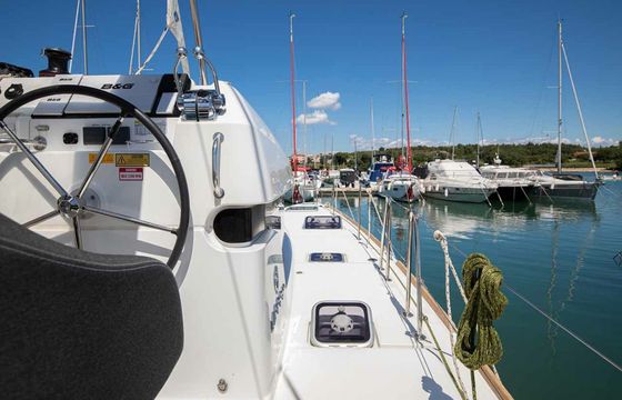 Lagoon 40 Yolo