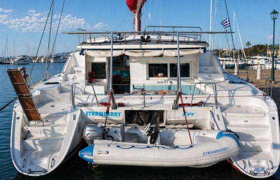 Lagoon 440 Strawberry