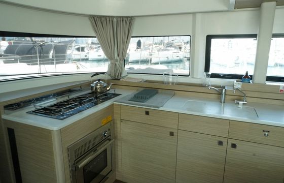 Lagoon 43 Zen Island