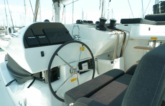 Lagoon 43 Zen Island