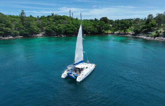 Lagoon 42 Super V