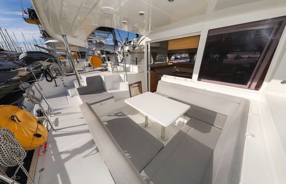 Lagoon 400 S2 First Choice