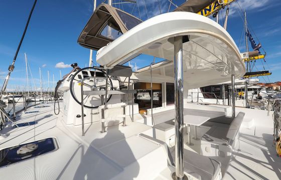 Lagoon 400 S2 First Choice