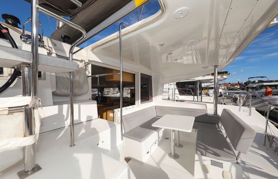 Lagoon 400 S2 First Choice