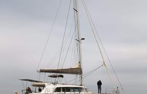 Lagoon 440 Sweet Iris