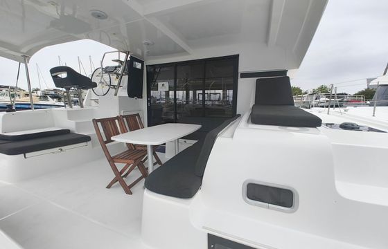 Lagoon 42 Periwinkle