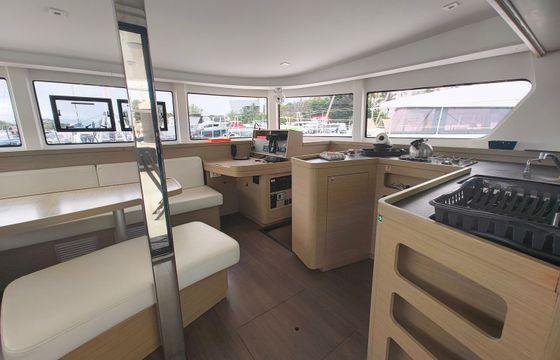 Lagoon 42 Periwinkle