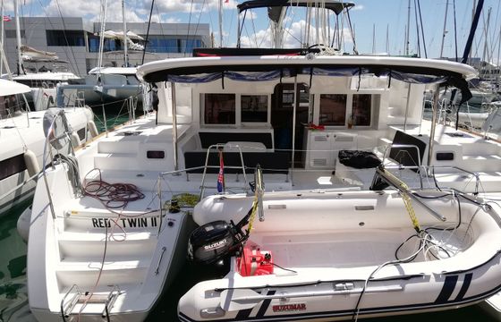 Lagoon 450 F Red Twin 2
