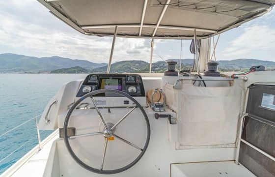 Lagoon 42 Pulsar