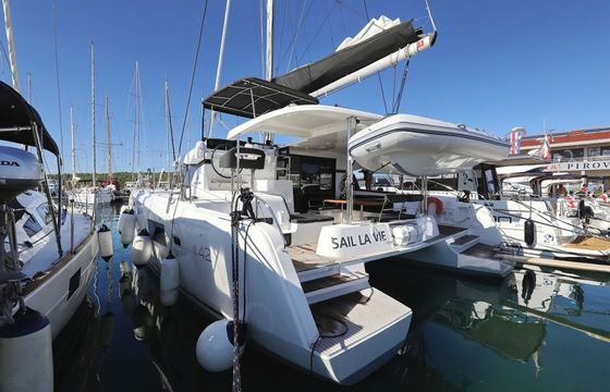 Lagoon 42 Sail la Vie