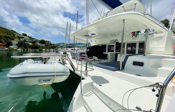 Lagoon 450 F Squid Attack