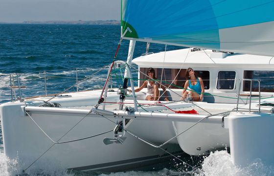 Lagoon 450 F Bela