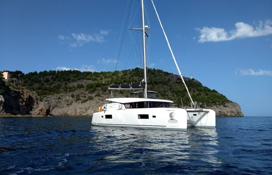Lagoon 42 Side