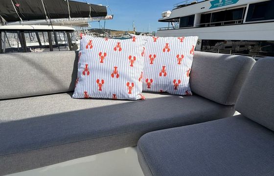 Lagoon 43 Happiness