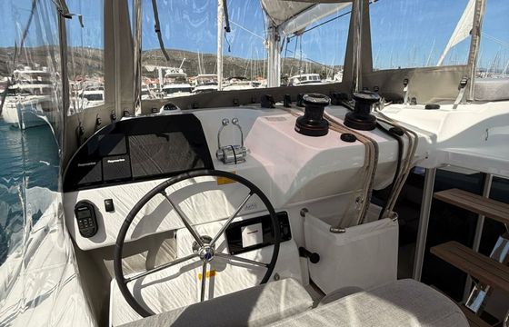 Lagoon 43 Happiness