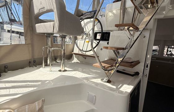 Lagoon 43 Happiness