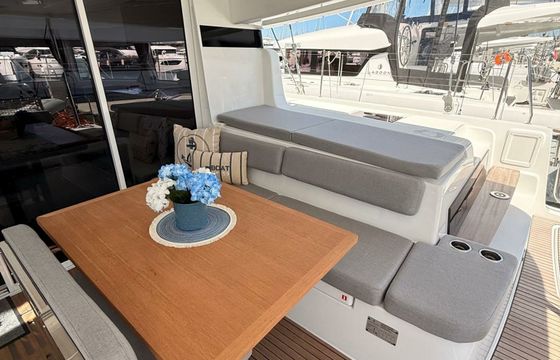 Lagoon 43 Happiness