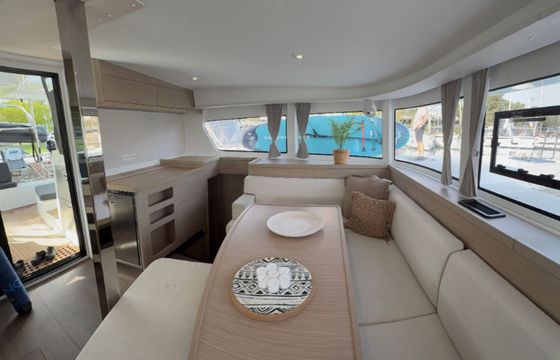 Lagoon 42 Bellatrix