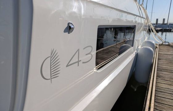 Lagoon 43 Solara