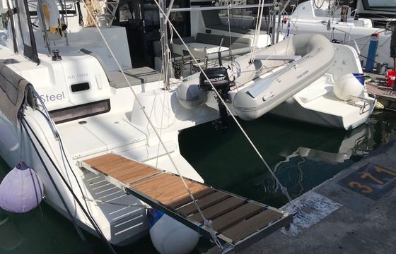 Lagoon 42 Blue Steel
