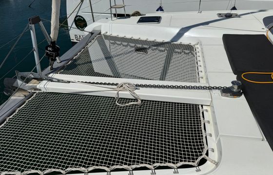 Lagoon 42 White Lady