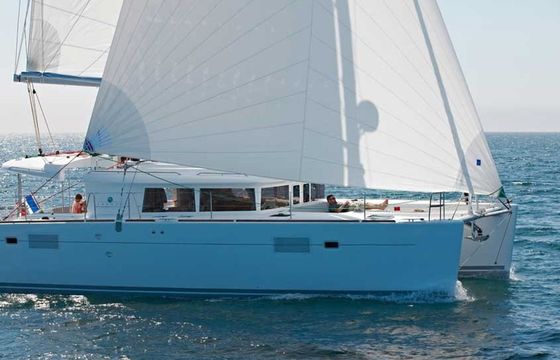 Lagoon 450 Umoja